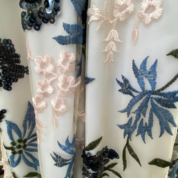 Never worn brand new Anthropologie gown - Picture 3 of 4